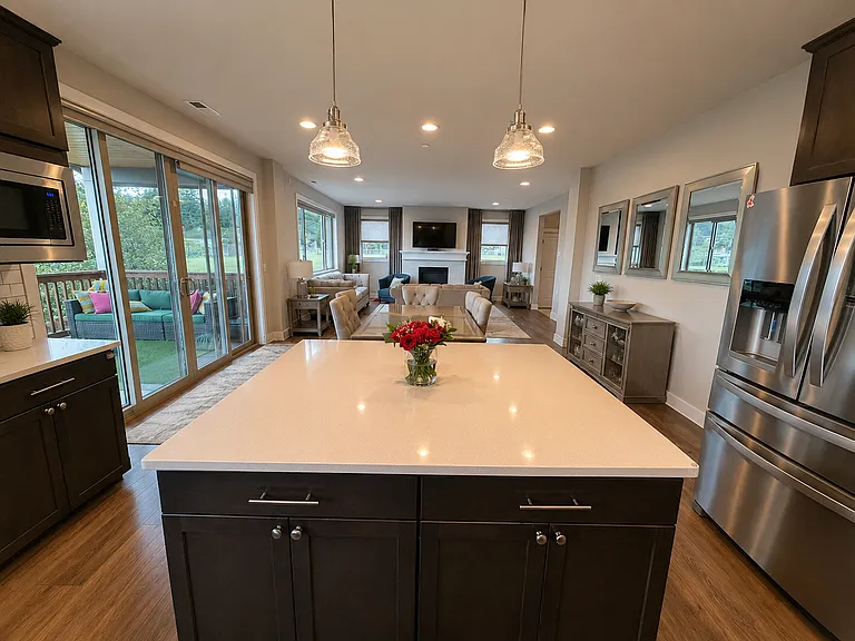 9816 S 200th Pl — Photo 3