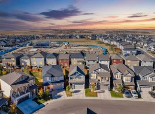 158 E Osborne Cmn SW, Airdrie, AB T4B5G7