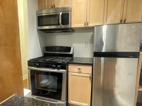 471 West 140th Street 2 image 3 of 6