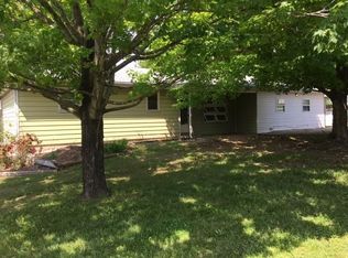 1203 E McCracken Rd, Ozark, MO 65721