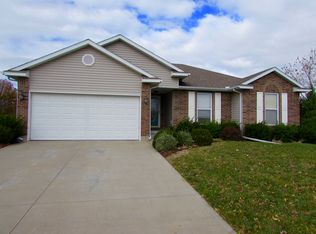 1305 Shamrock Ct, Warrensburg, MO 64093