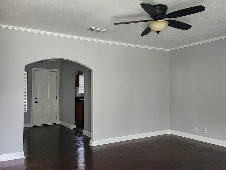7124 Linden St — Photo 5