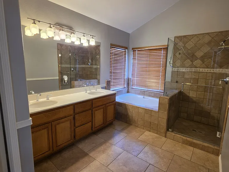 13270 Kirkwood Dr — Photo 19