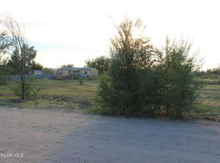 25060 N Cedar Dr, Paulden, AZ 86334