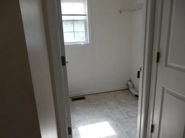 12807 Chester Grove Dr, Chester, VA 23831