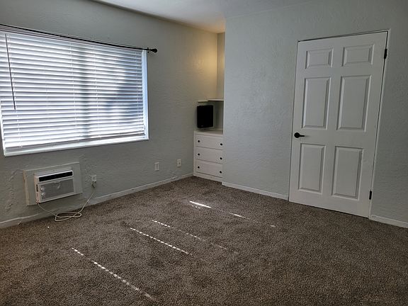 2nd image of 820 8th Ave S Unit J