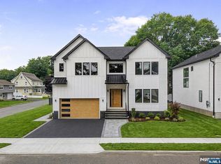 167 Palisades Ave, Emerson, NJ 07630