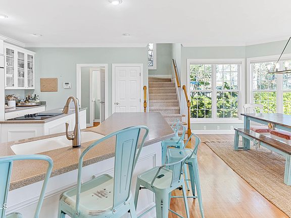 5th image of 6931 Finian Dr