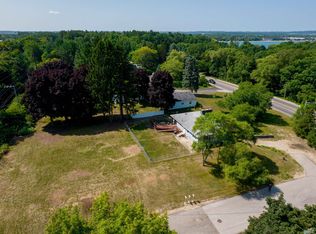 1340 N Orchard Dr, Traverse City, MI 49686