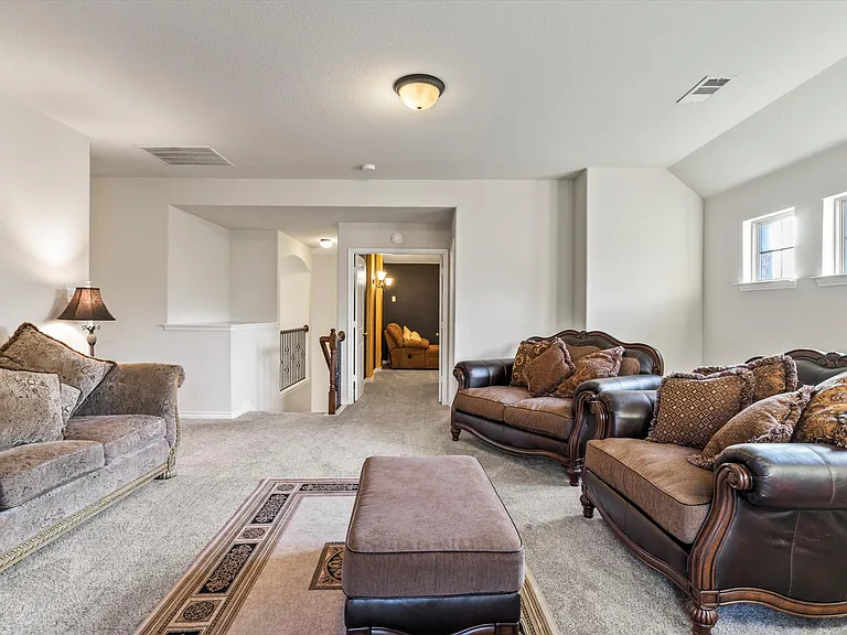 5733 Coleto Creek Cir — Photo 26