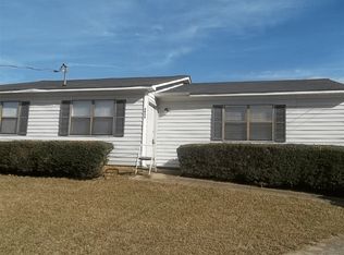 2456 Lakeview Ln, Lithia Springs, GA 30122
