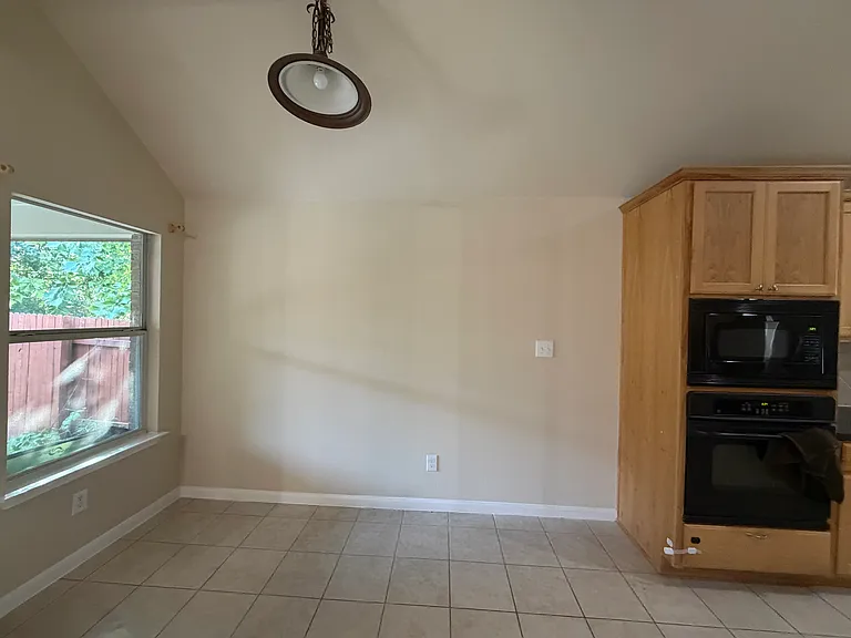 9712 Pasatiempo Dr — Photo 7