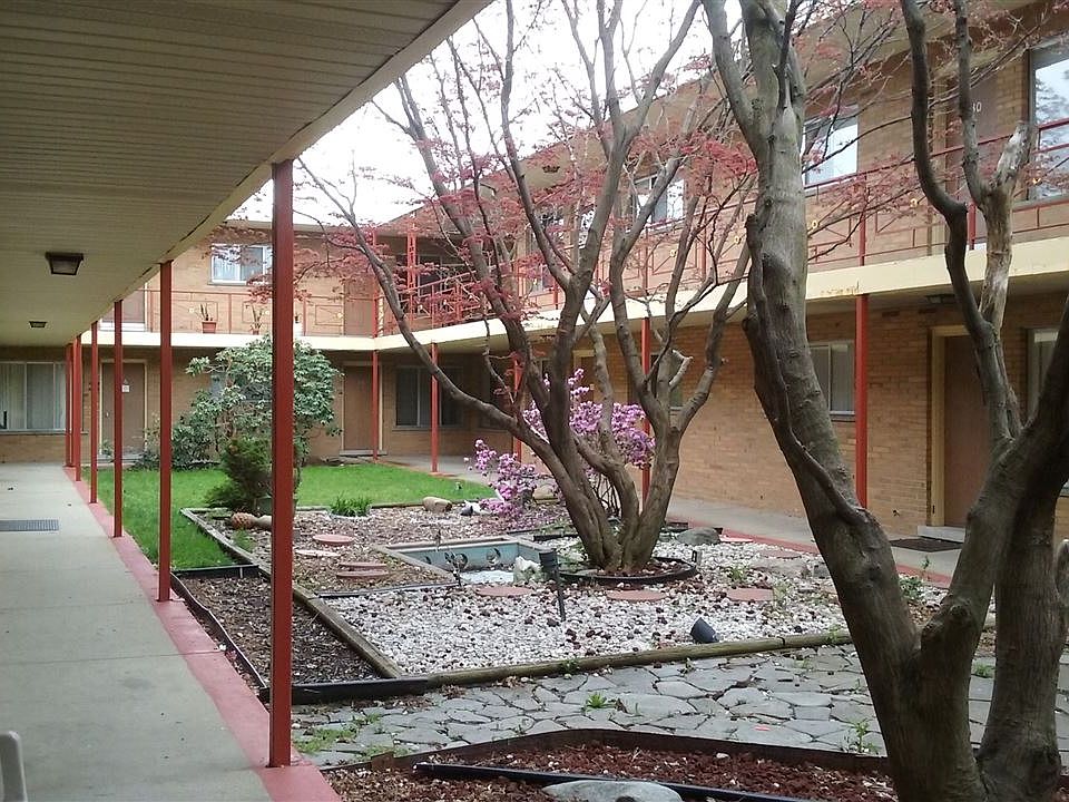 courtyardmay