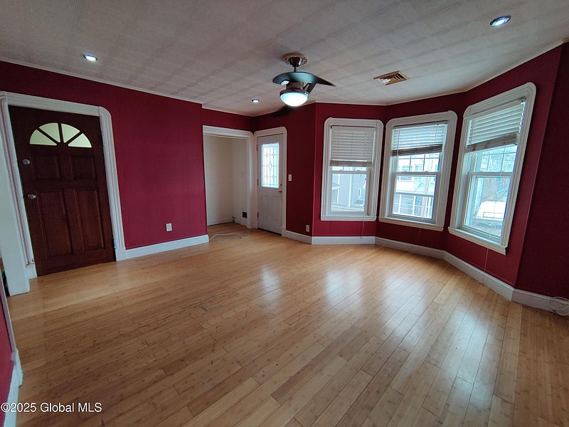 2nd image of 117 Prospect Street
