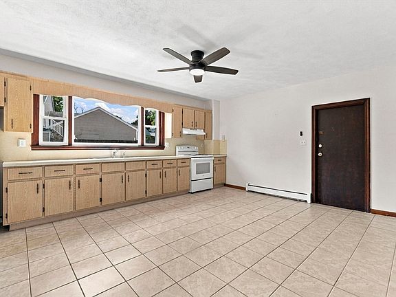 5th image of 84 Margin St #1
