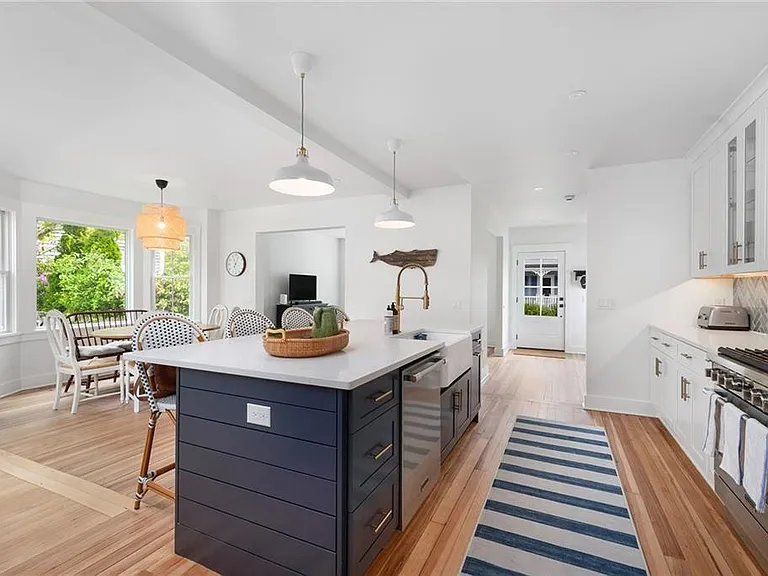 69 Connection St — Photo 16