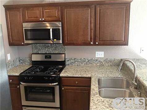 5th image of 908 Amber Dr