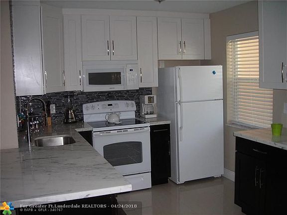 3rd image of 2824 NE 33rd Ct APT 12