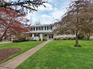 1 Downing Pl, Livingston, NJ 07039