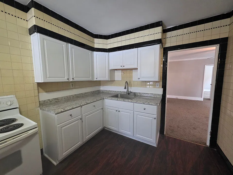 1316 Vine St #2