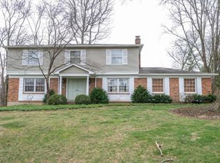 9892 Sherwood Dr, Cincinnati, OH 45231