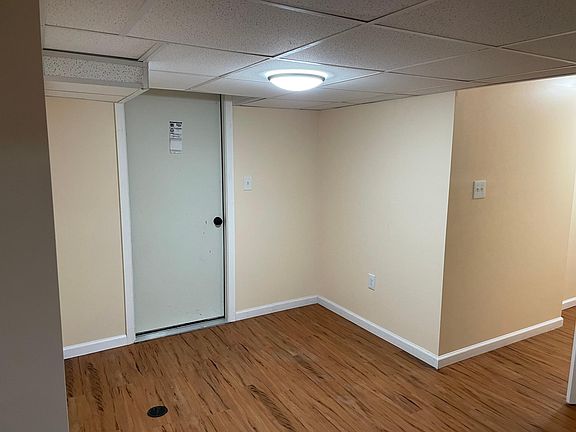 5th image of 1801 Linden St #E