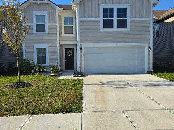 1331 Delacorte Cir, Shelbyville, IN 46176