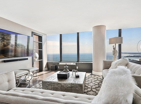 4th image of 505 N Lake Shore Dr APT 5310