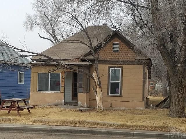 1st image of 203 S 7th St