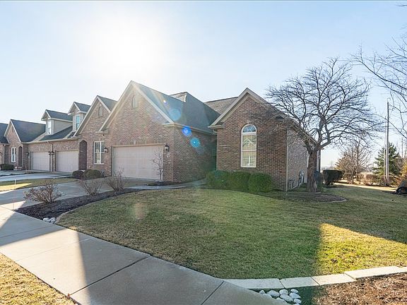 3rd image of 28 Prairie Vista Ct