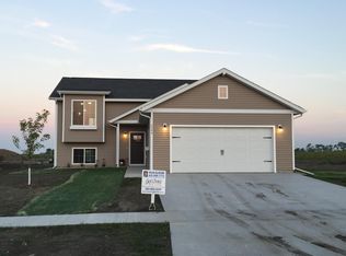 2444 Larkspur Ridge Dr, Brookings, SD 57006