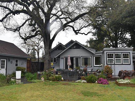 2nd image of 1744 Sherwood Ave