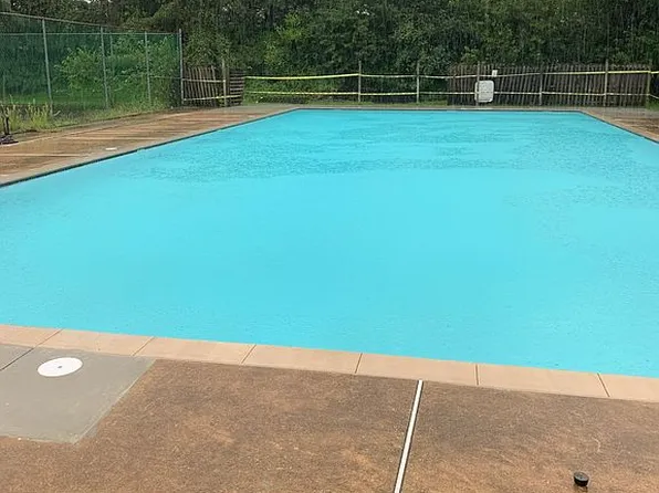 205 Stone Hurst Ct, New Castle, DE 19720