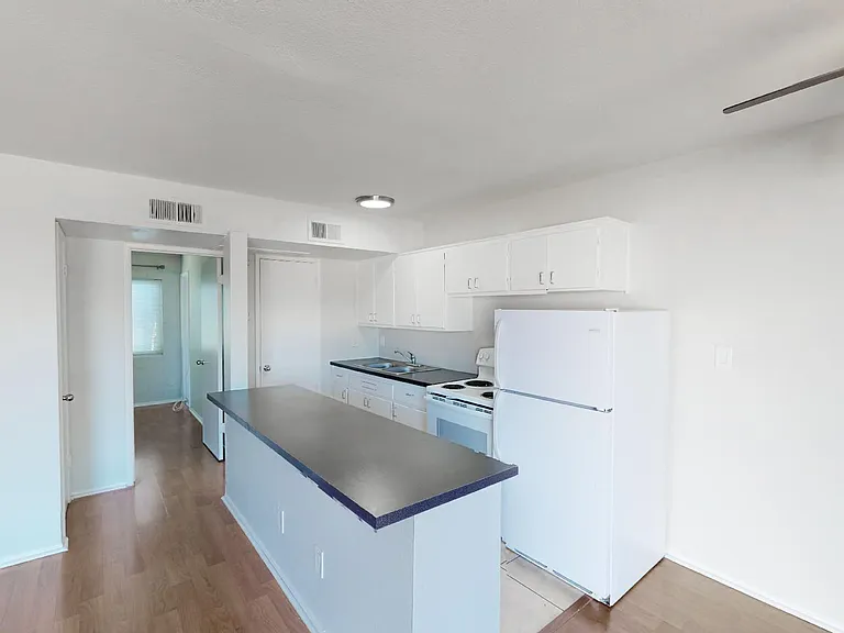 1716 E Ocotillo Rd — Photo 3