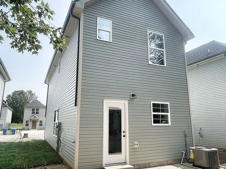 358 Honeycomb Ct — Photo 13