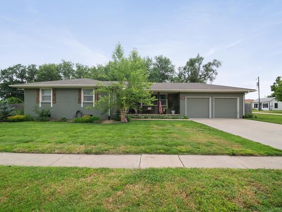 301 E 1st Ave, Goddard, KS 67052