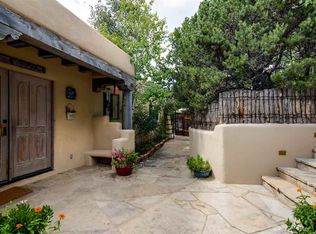 1118 Paseo Barranca, Santa Fe, NM 87501