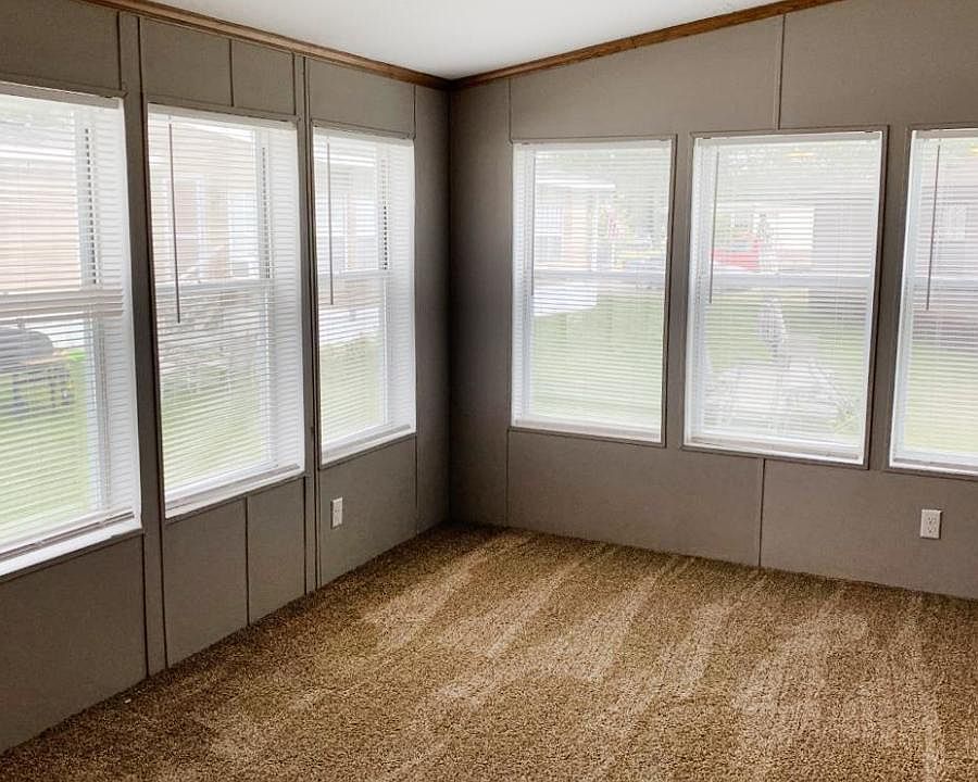 2nd image of 11 S Shetland Ct Lot 1