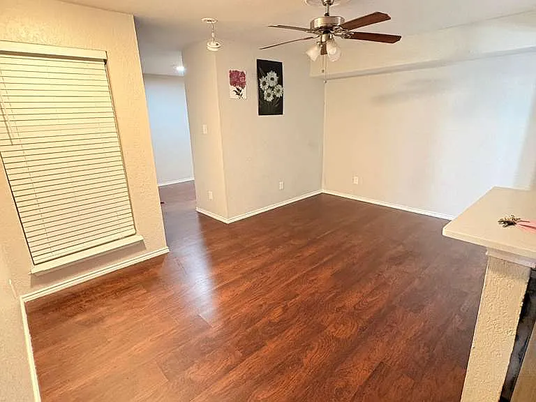 9821 Walnut St #304 — Photo 5