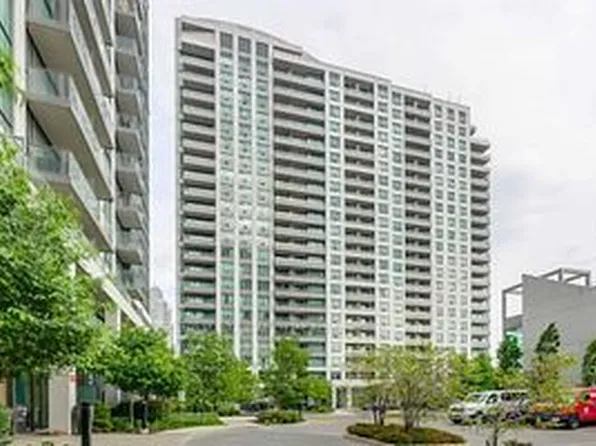 335 Rathburn Rd W, Mississauga, ON