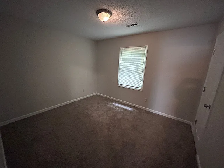2413 Robbins St — Photo 24