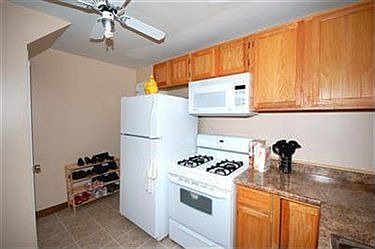 5th image of 822 Fairmount Ave NE