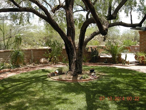 3rd image of 802 W Camino Desierto