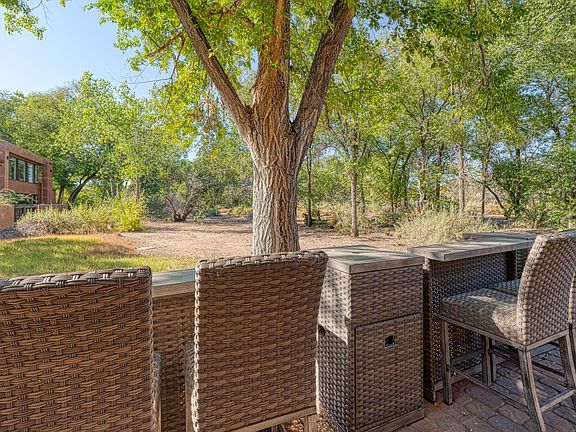 5th image of 3108 Calle Del Bosque NW