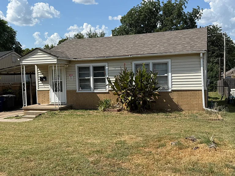 3107 W Easton St — Photo 2