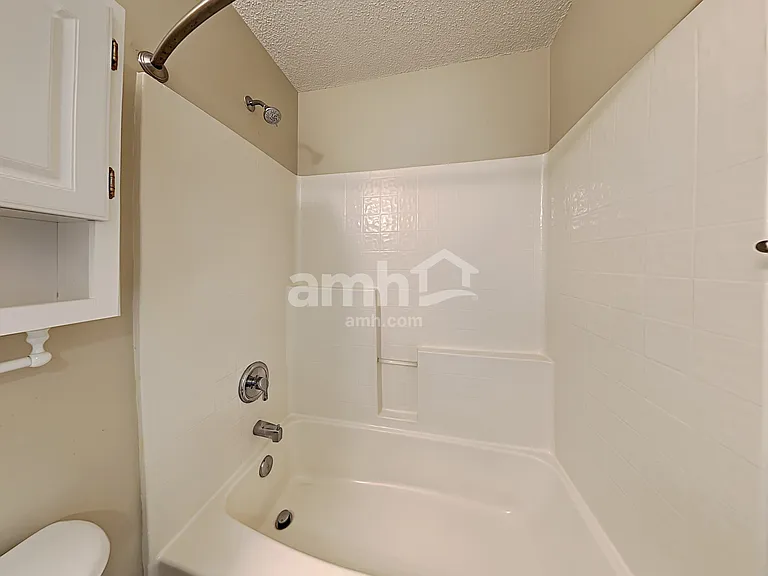 5617 Enoree Ln — Photo 18
