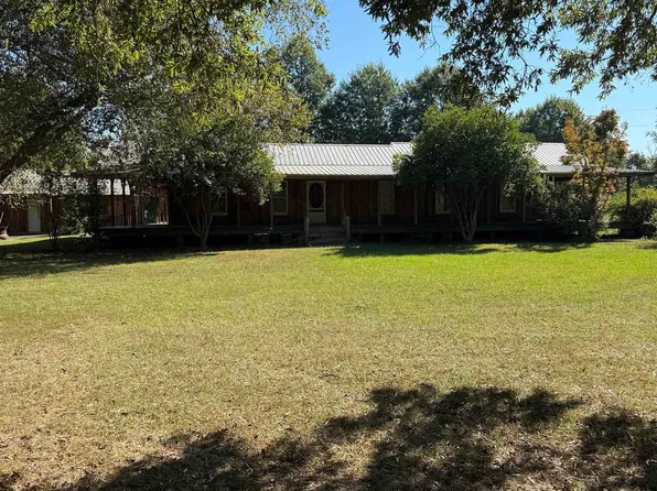 56 Thomason Ln, Mangham, LA 71259