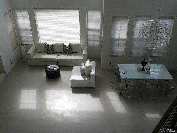 3rd image of 29183 Willowwood Ln