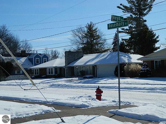 2nd image of 2815 Rosemary St