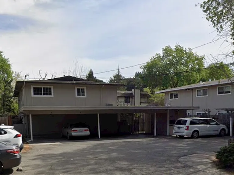 190 Sierra Dr #C — Photo 9